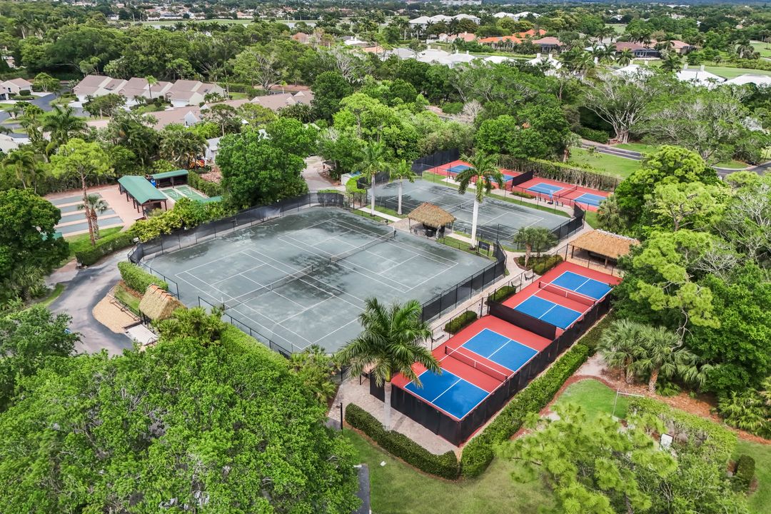 15171 Cedarwood Ln #3105, Naples, FL 34110