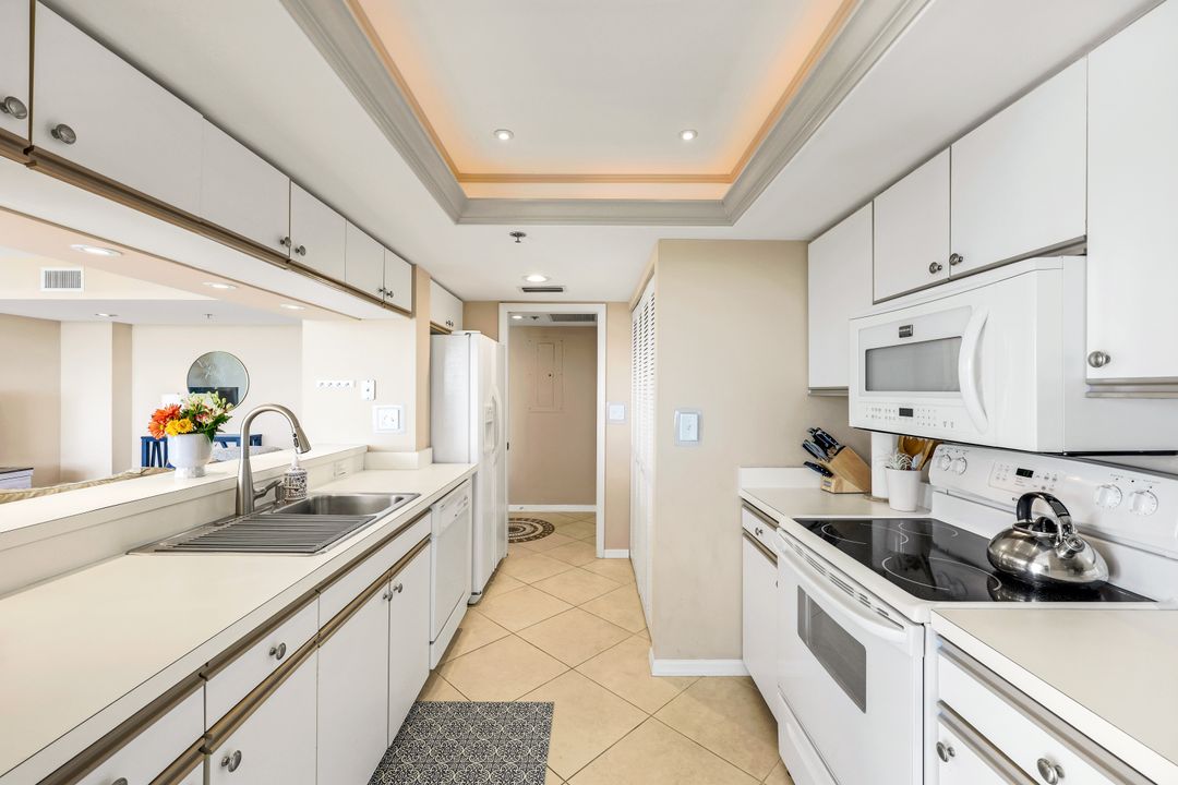 6361 Pelican Bay Blvd #503, Naples, FL 34108