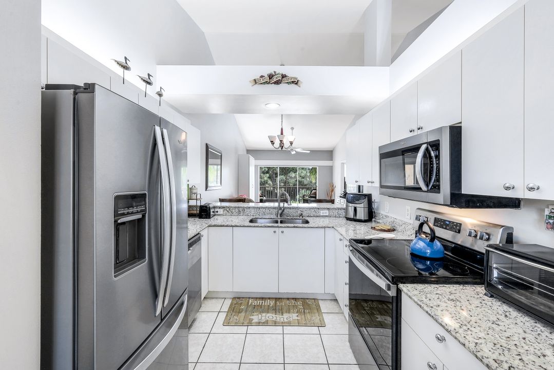 432 Valerie Way #202, Naples, FL 34104