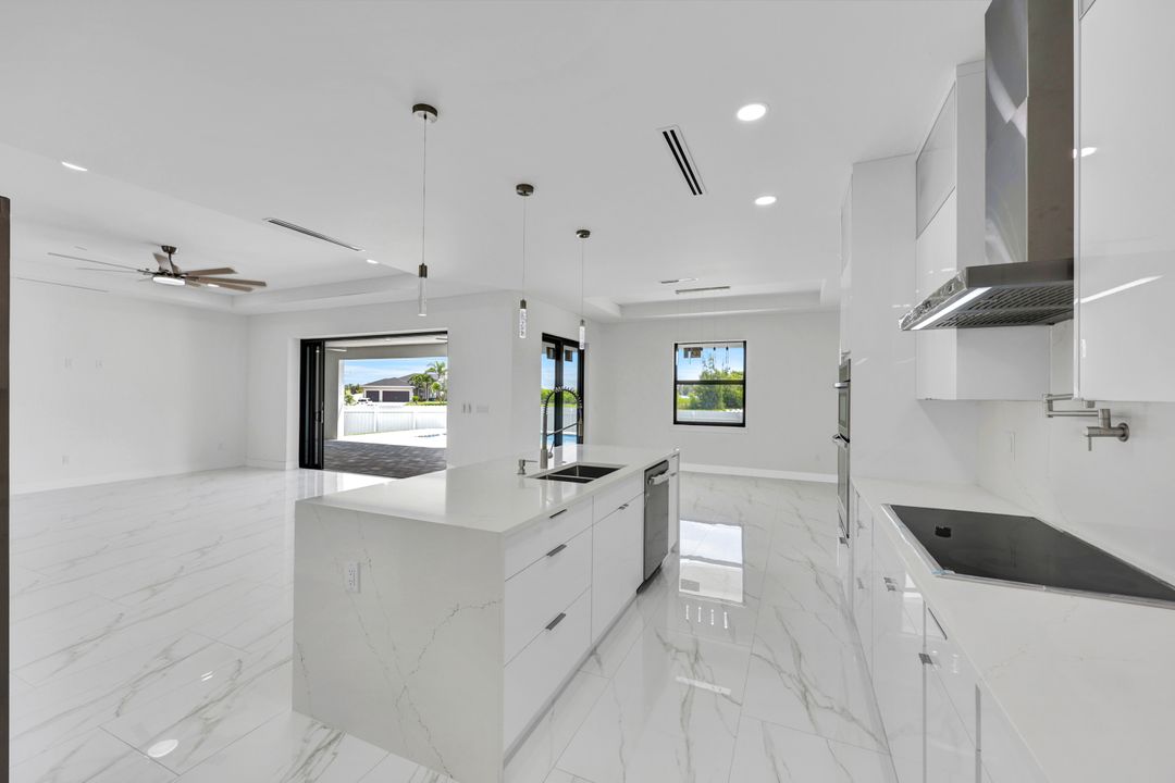 1639 NW 33rd Ave, Cape Coral, FL 33993