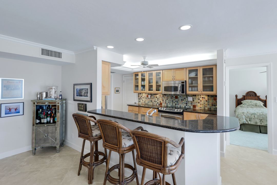 3430 Gulf Shore Blvd N #2 - I, Naples, FL 34103