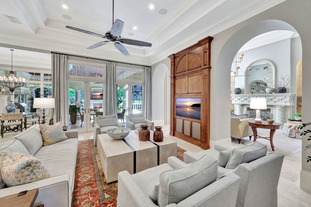 3118 Dahlia Way, Naples, FL 34105