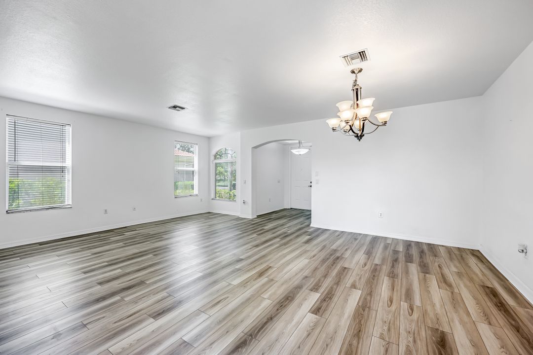 9820 Springlake Cir, Estero, FL 33928