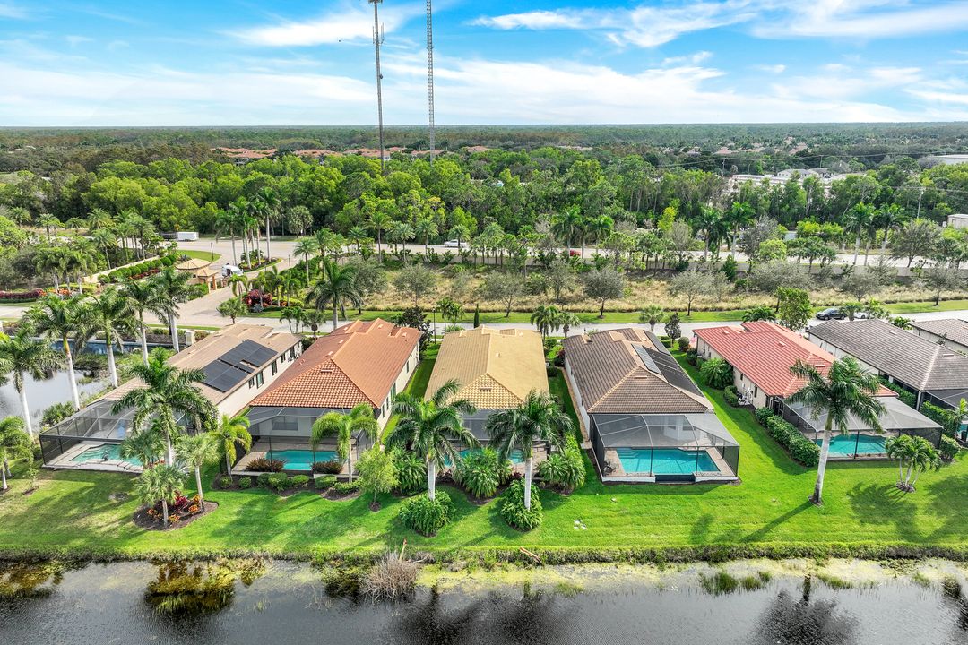 9973 Alhambra Ln, Bonita Springs, FL 34135