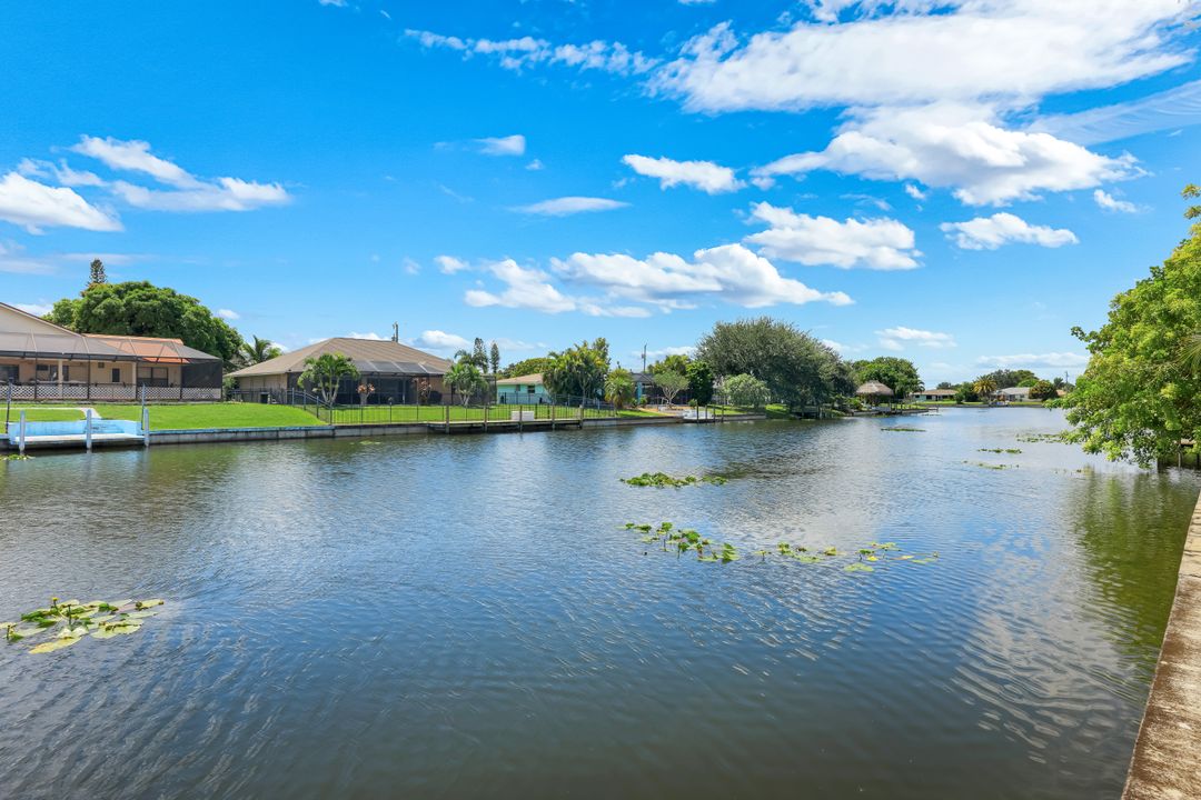 2126 NE 2nd St, Cape Coral, FL 33909