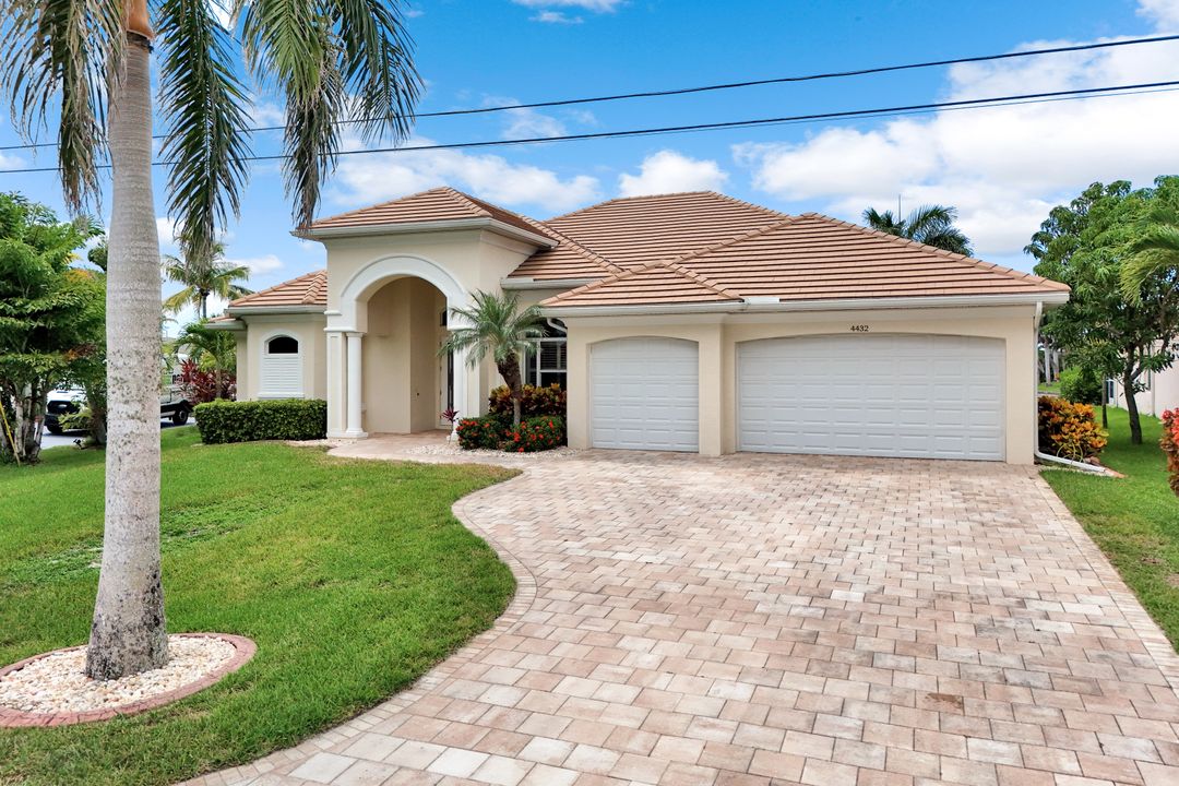 4432 SW 19th Pl, Cape Coral, FL 33914