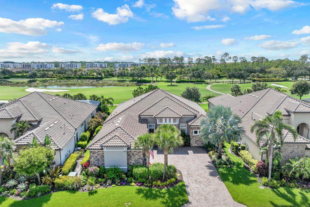 8668 Amour Ct, Naples, FL 34119