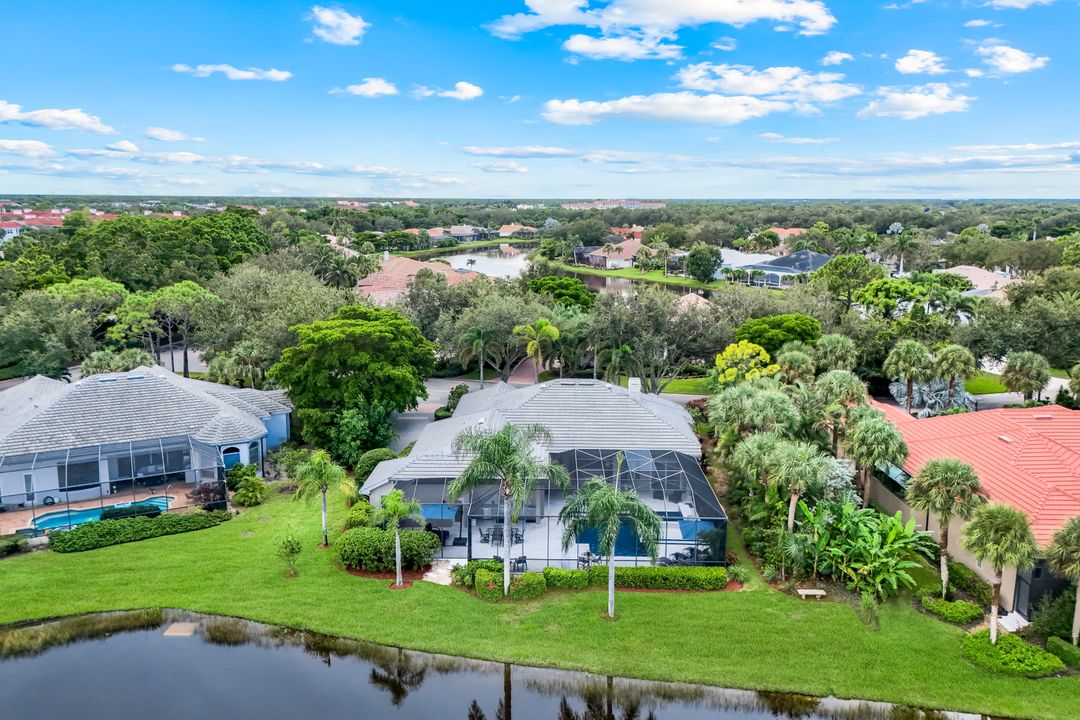 3608 Glenwater Ln, Bonita Springs, FL 34134