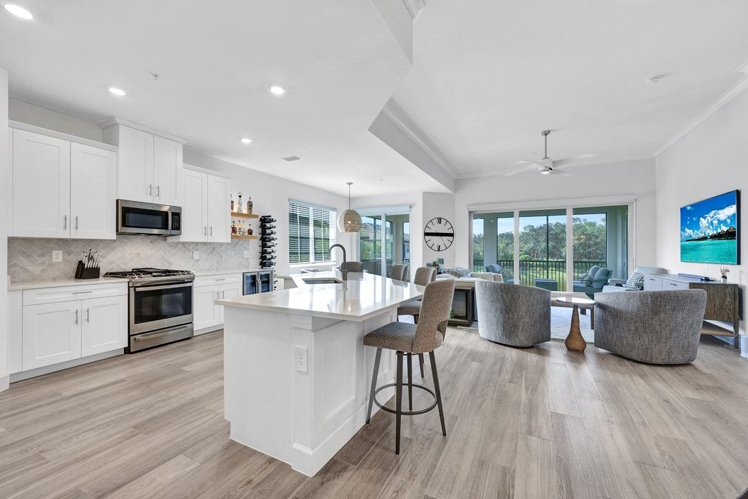 16893 Fairgrove Way #201, Naples, FL 34110