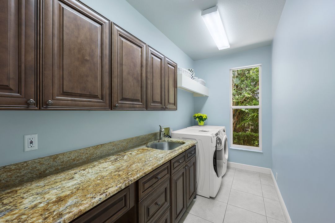 12531 Collier's Reserve Dr, Naples, FL 34110