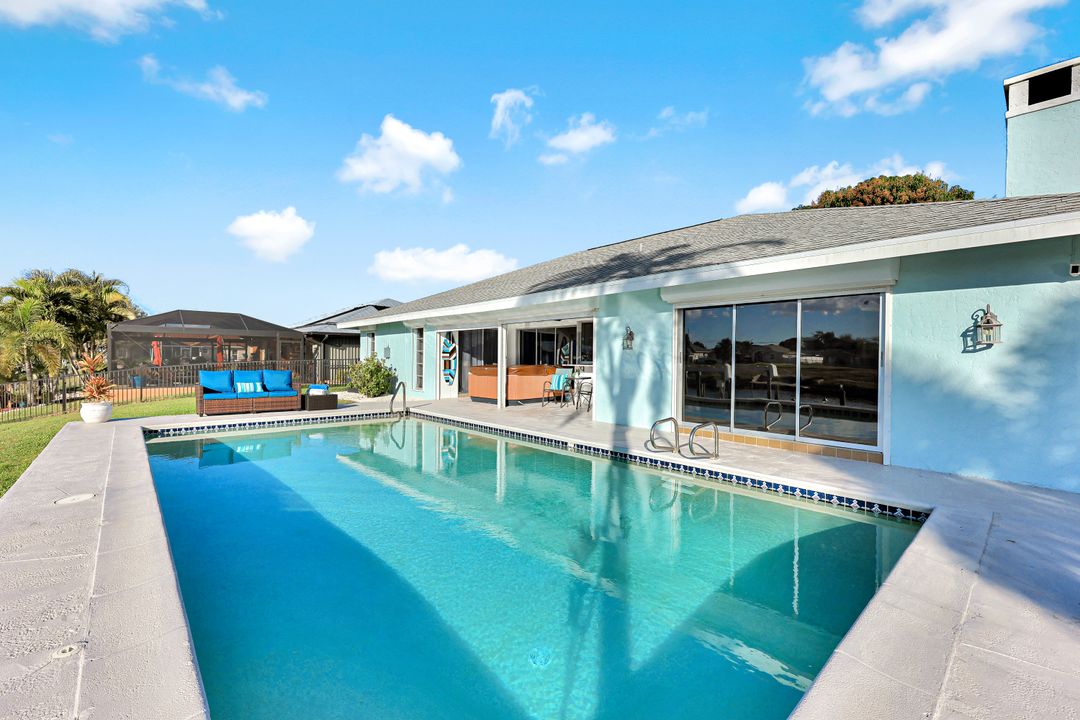 1326 SE 21st Ave, Cape Coral, FL 33990