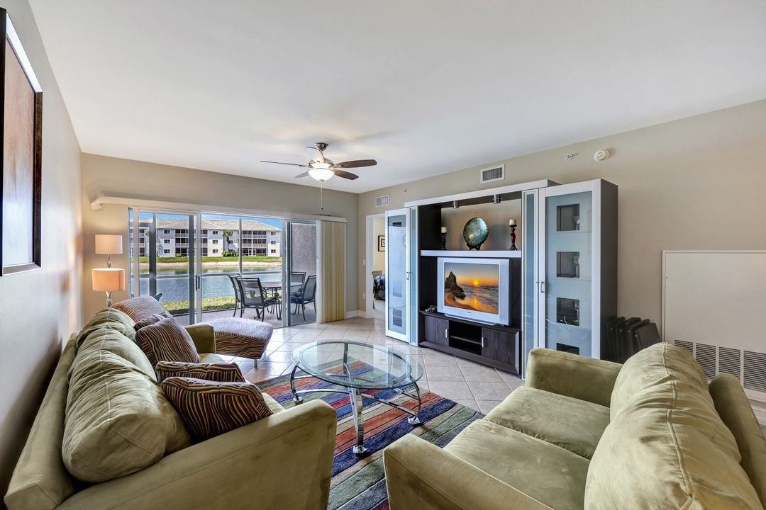 7818 Great Heron Way #104, Naples, FL 34104