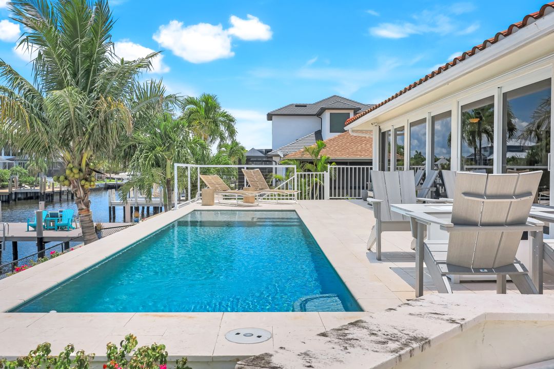 1048 Cottonwood Ct, Marco Island, FL 34145
