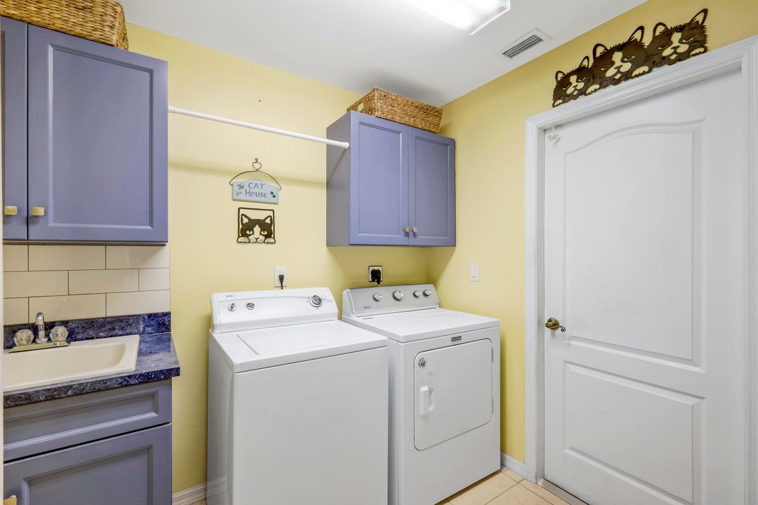 207 Plainfield St, Lehigh Acres, FL 33936