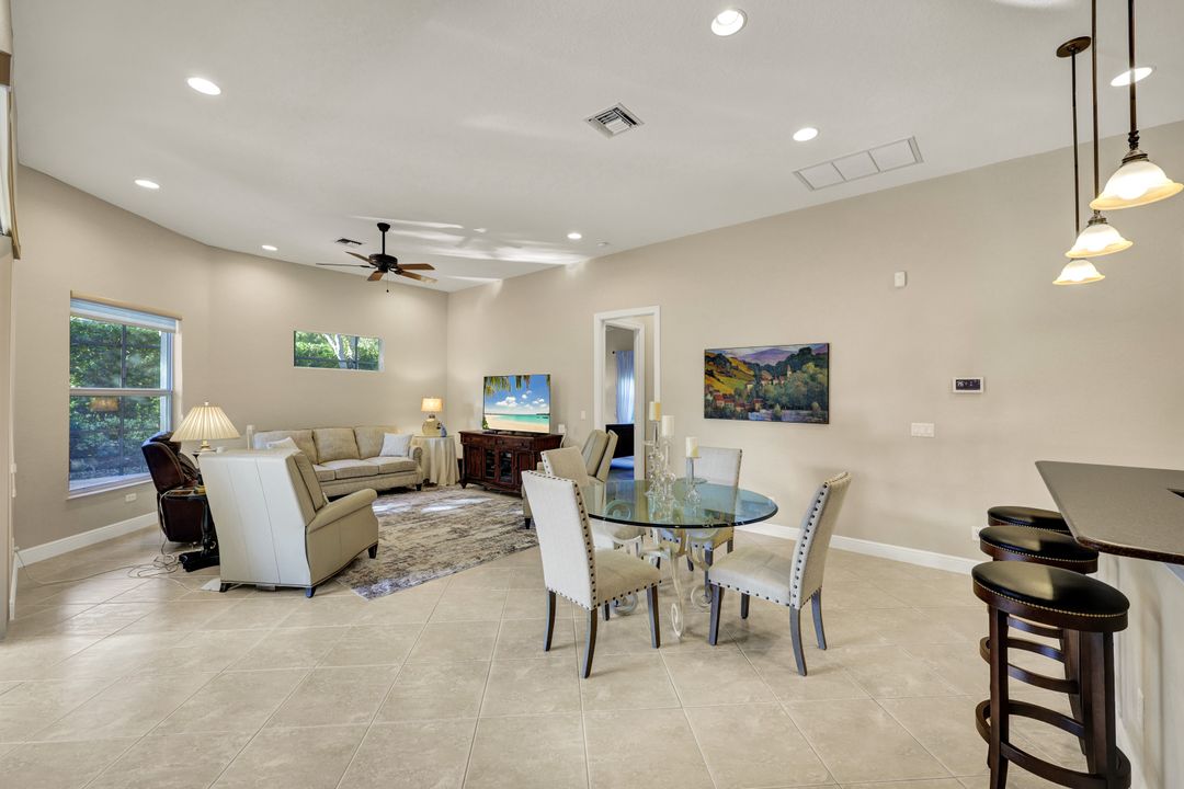 10205 Avonleigh Dr, Bonita Springs, FL 34135