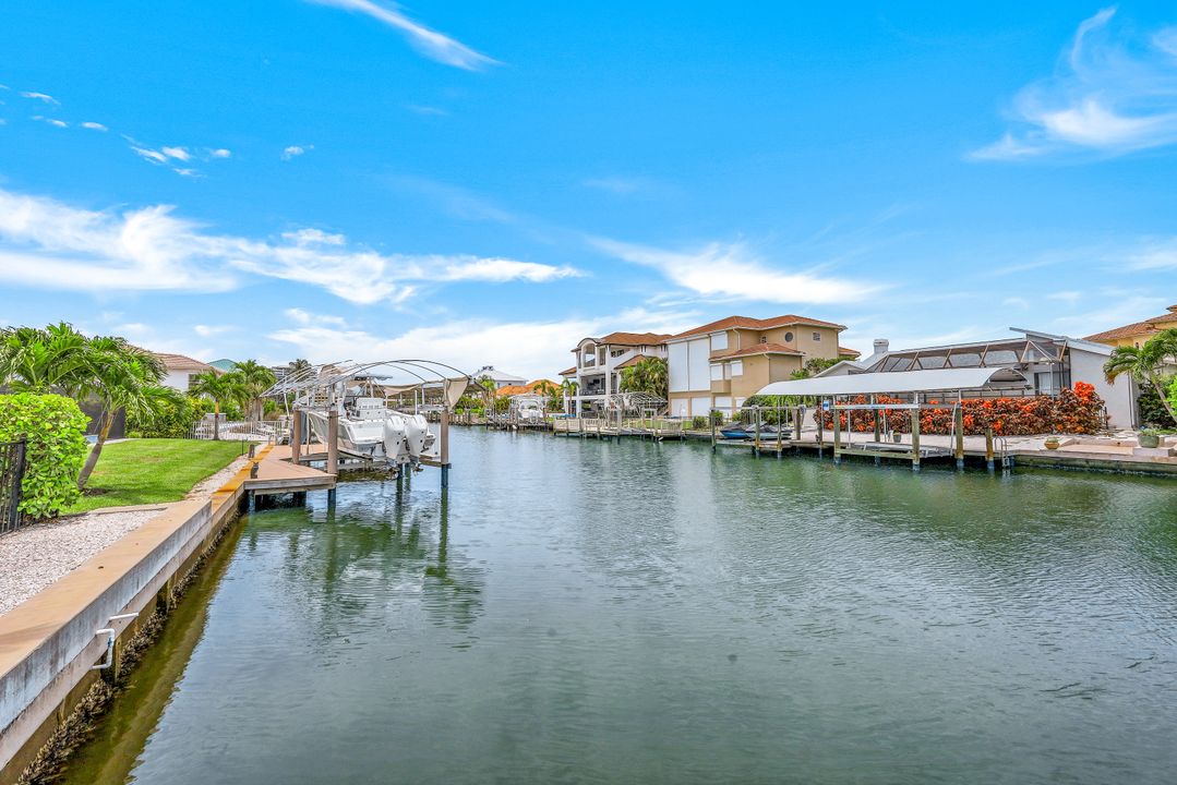 417 Lagoon Ave, Naples, FL 34108