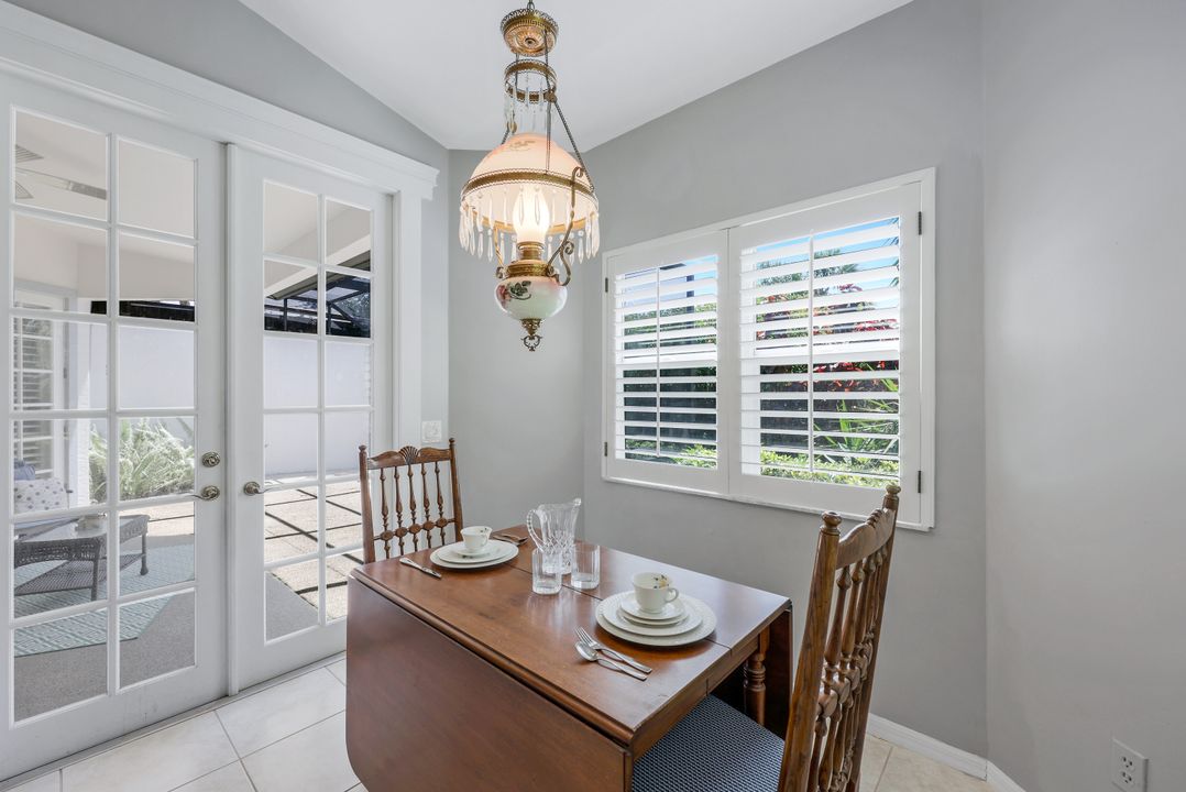 27181 Kindlewood Ln, Bonita Springs, FL 34134