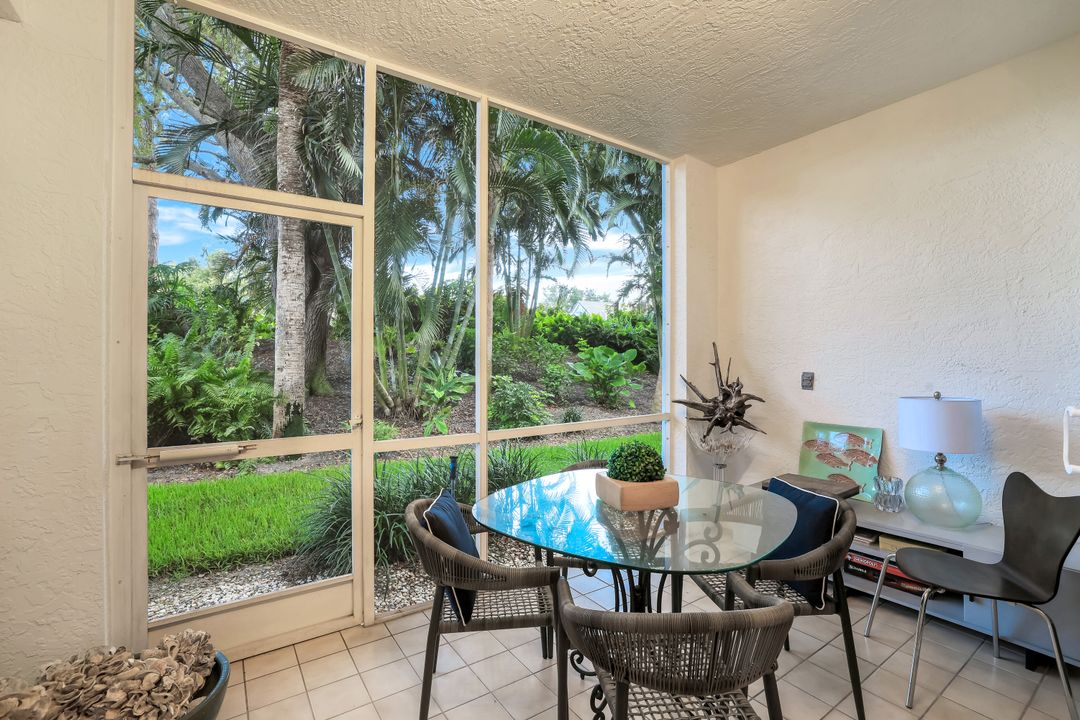 859 Tanbark Dr #101, Naples, FL 34108