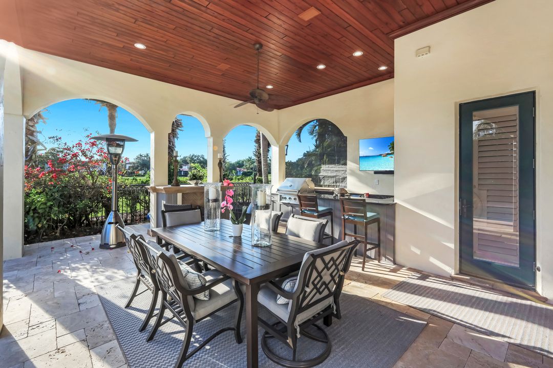 1561 Marsh Wren Ln, Naples, FL 34105