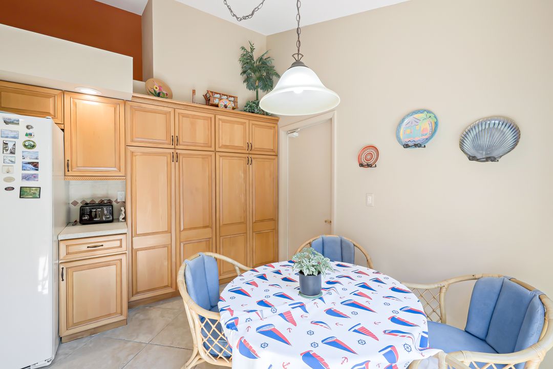 359 Bay Forest Dr  #1B, Naples, FL 34110