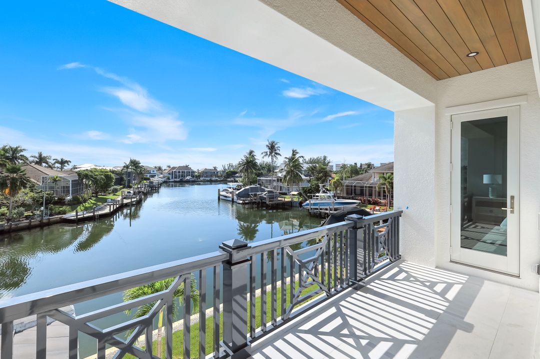 713 Nautilus Ct, Marco Island, FL 34145