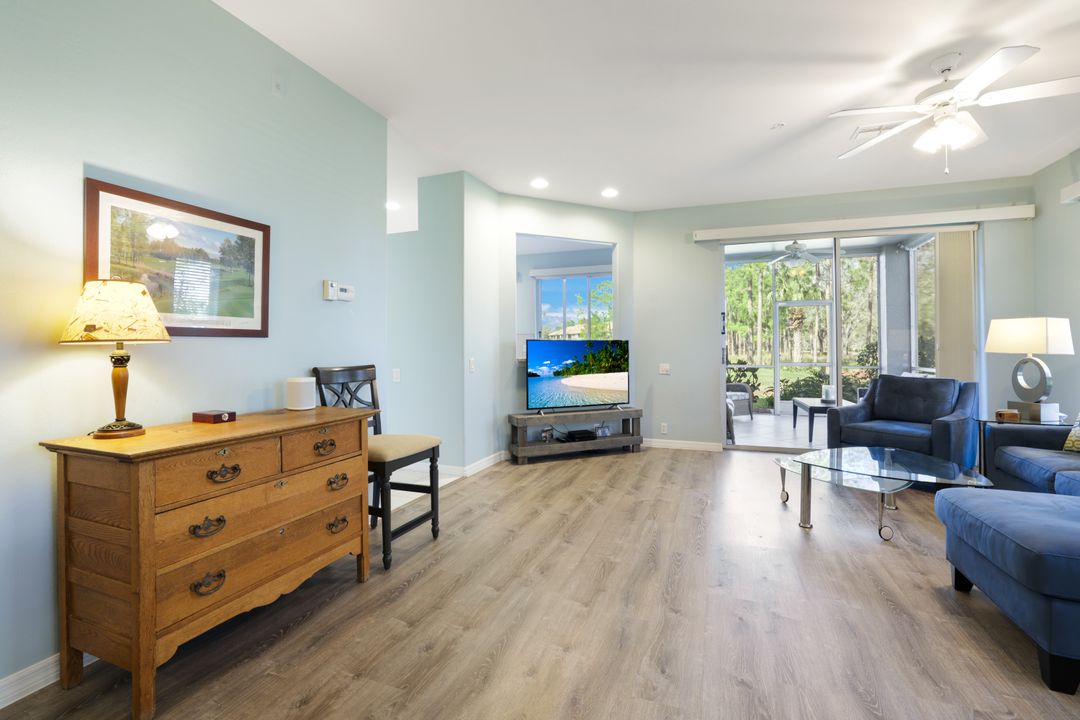 8217 Parkstone Pl #108, Naples, FL 34120