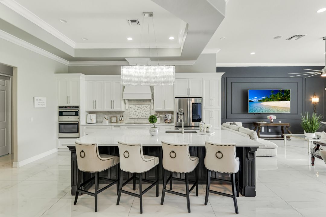 12371 Water Oak Dr, Estero, FL 33928