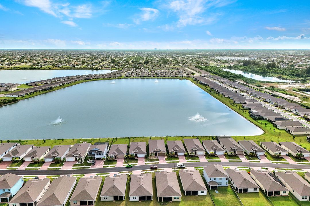 447 Spg Hl Lk Lp, Cape Coral, FL 33993