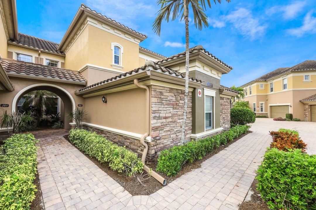 9557 Ironstone Terrace #202, Naples, FL 34120