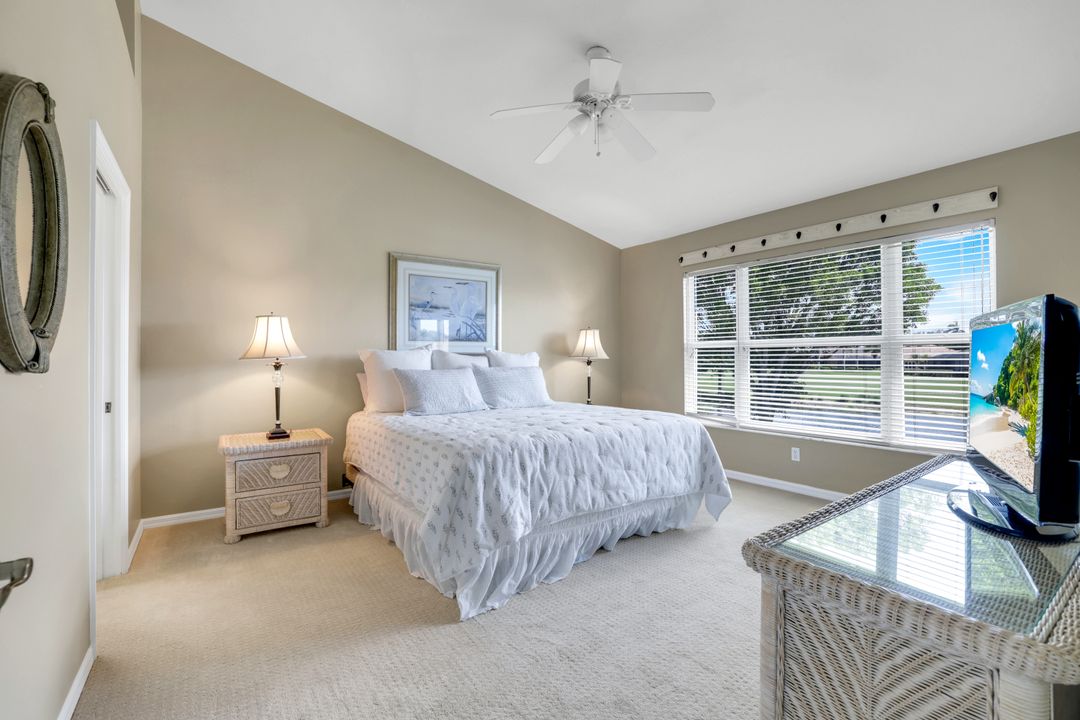 5959 Sand Wedge Ln #406, Naples, FL 34110