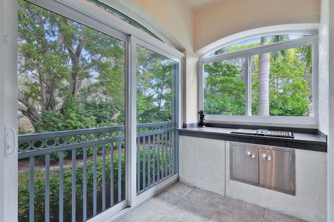 6501 Crown Colony Pl #102, Naples, FL 34108