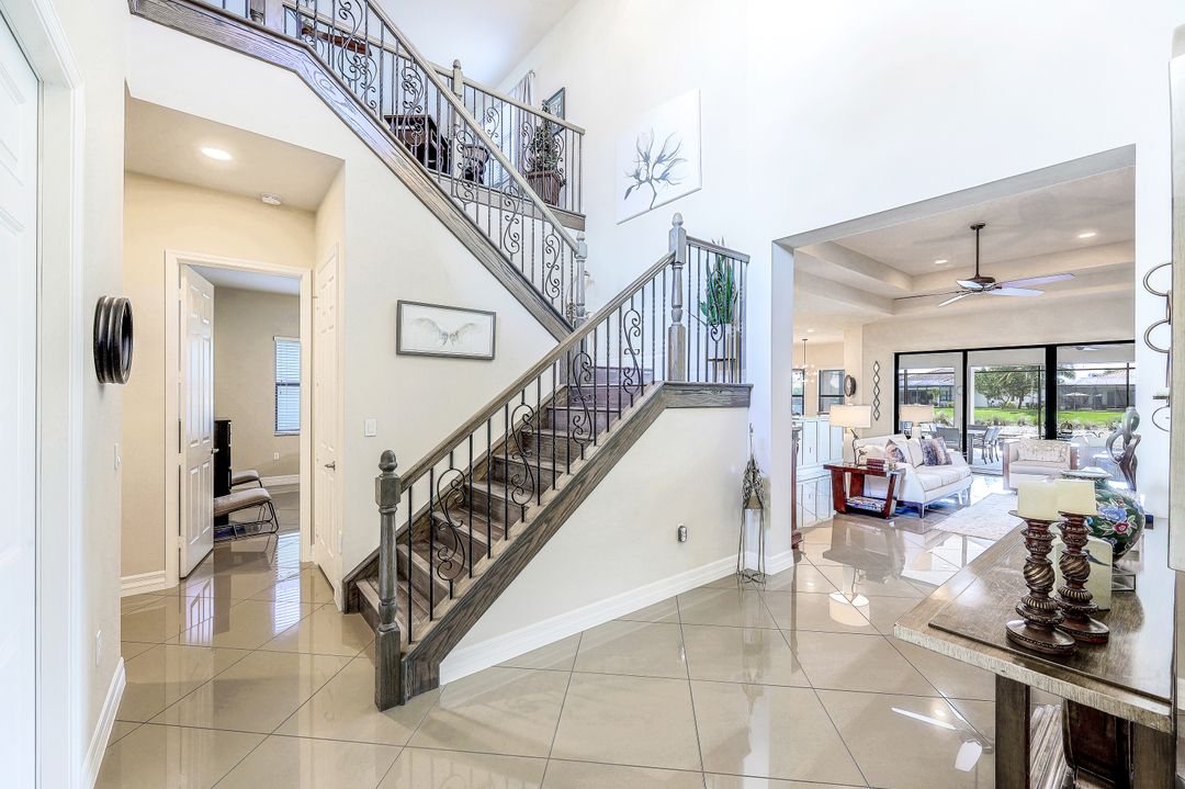 4679 Azalea Dr, Naples, FL 34119