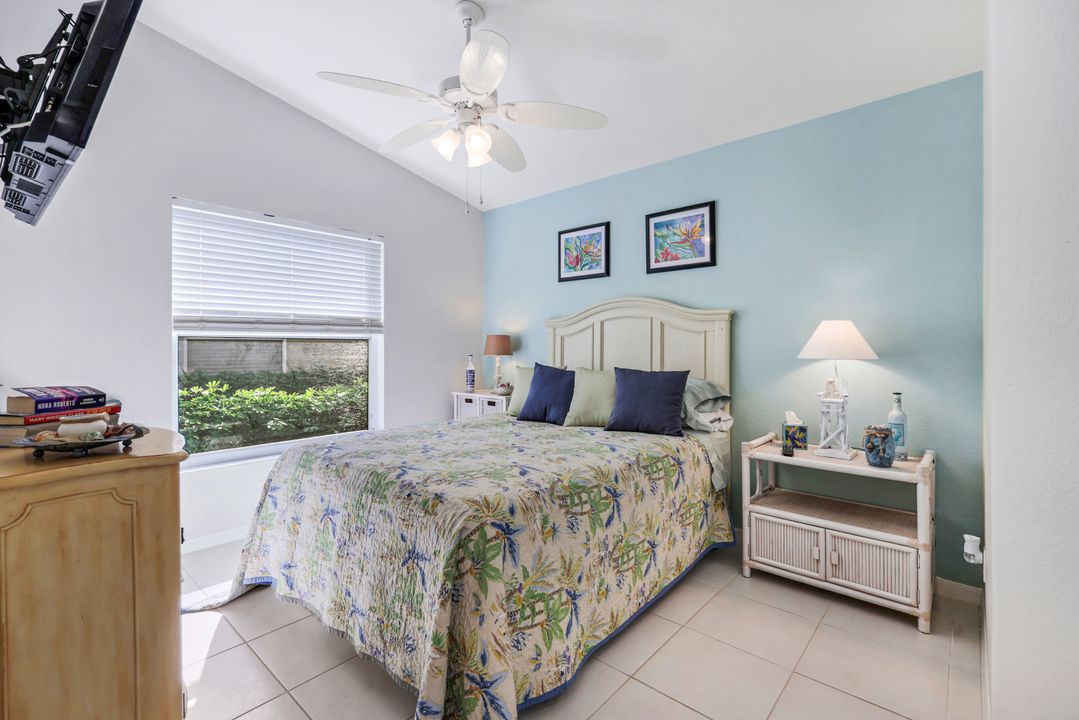 8199 Ibis Cove Cir, Naples, FL 34119