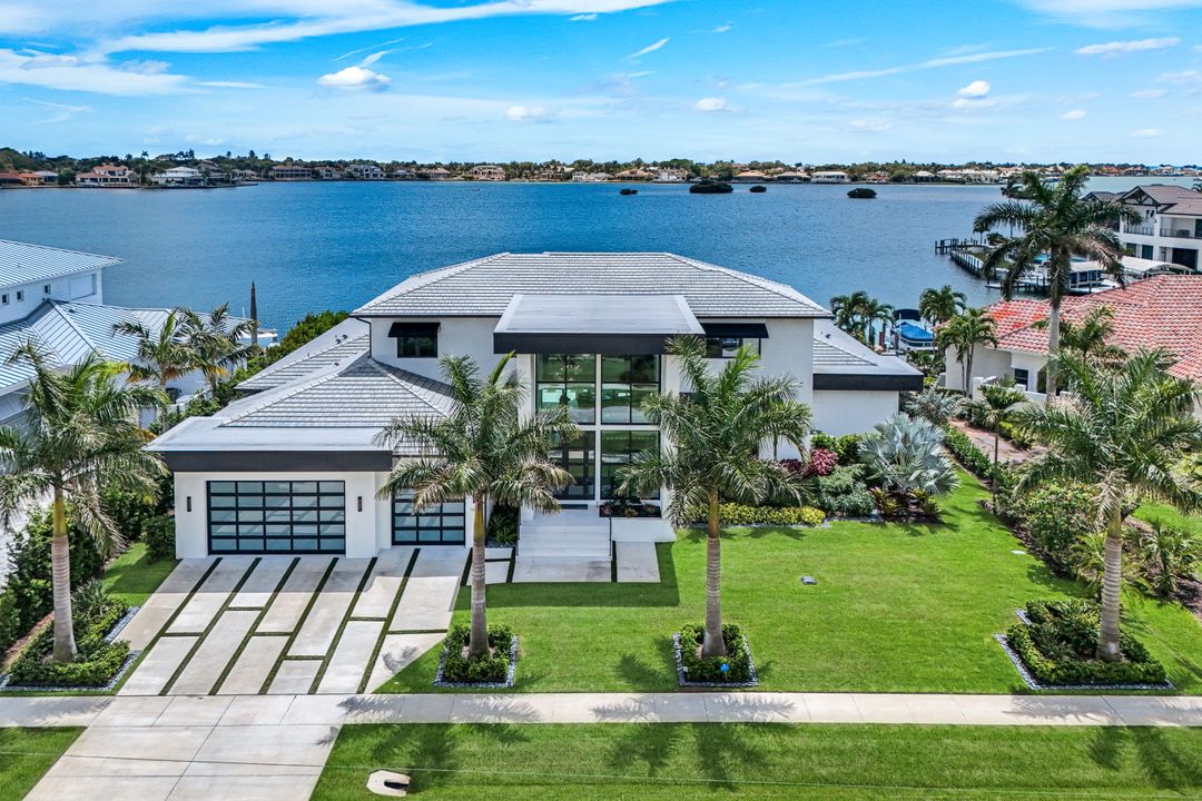 1631 Collingswood Ct, Marco Island, FL 34145