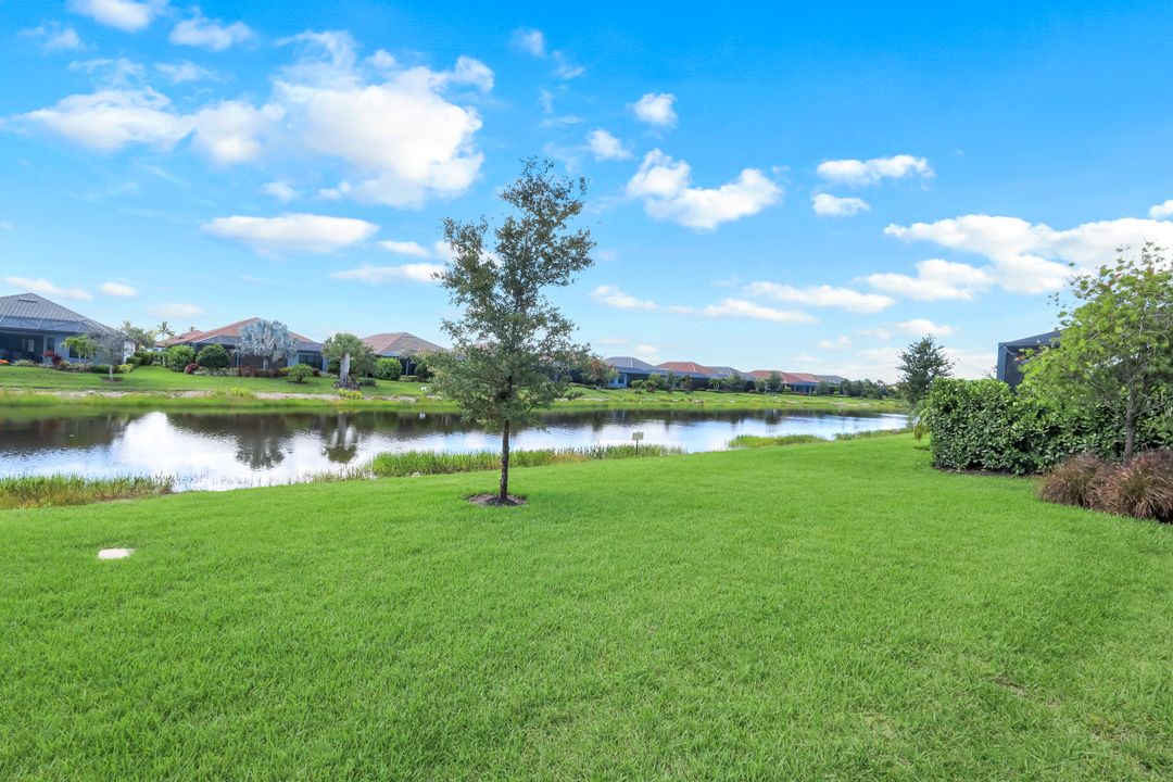 15236 Turin Dr, Naples, FL 34114