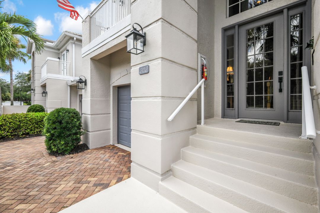 9687 Cypress Hammock Cir #202, Bonita Springs, FL 34135