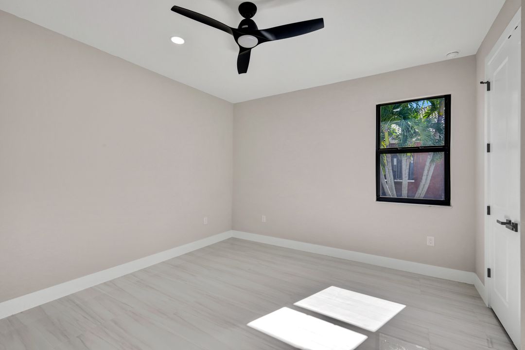 3210 SW 11th Pl, Cape Coral, FL 33914