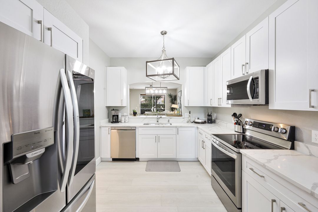 14158 Fall Creek Ct, Naples, FL 34114