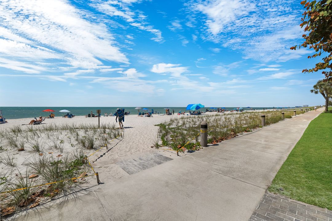 4092 Belair Ln #15, Naples, FL 34103