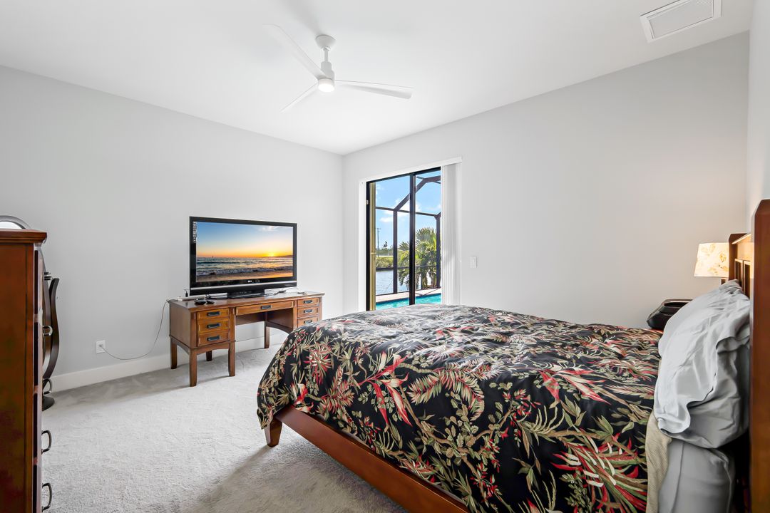 3213 NW 9th St, Cape Coral, FL 33993