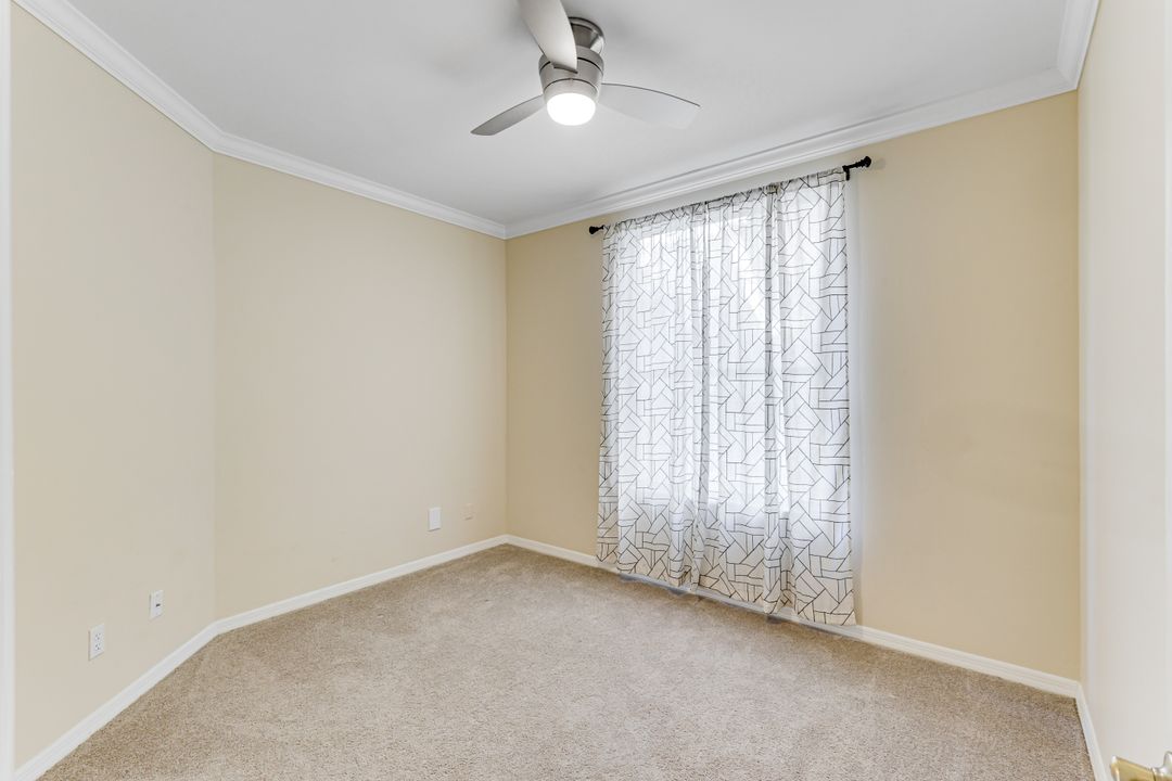 7756 Gardner Dr, Naples, FL 34109