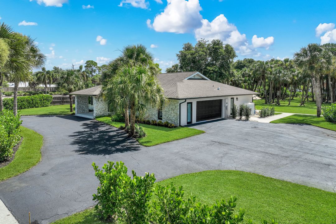 3000 70th St SW, Naples, FL 34105