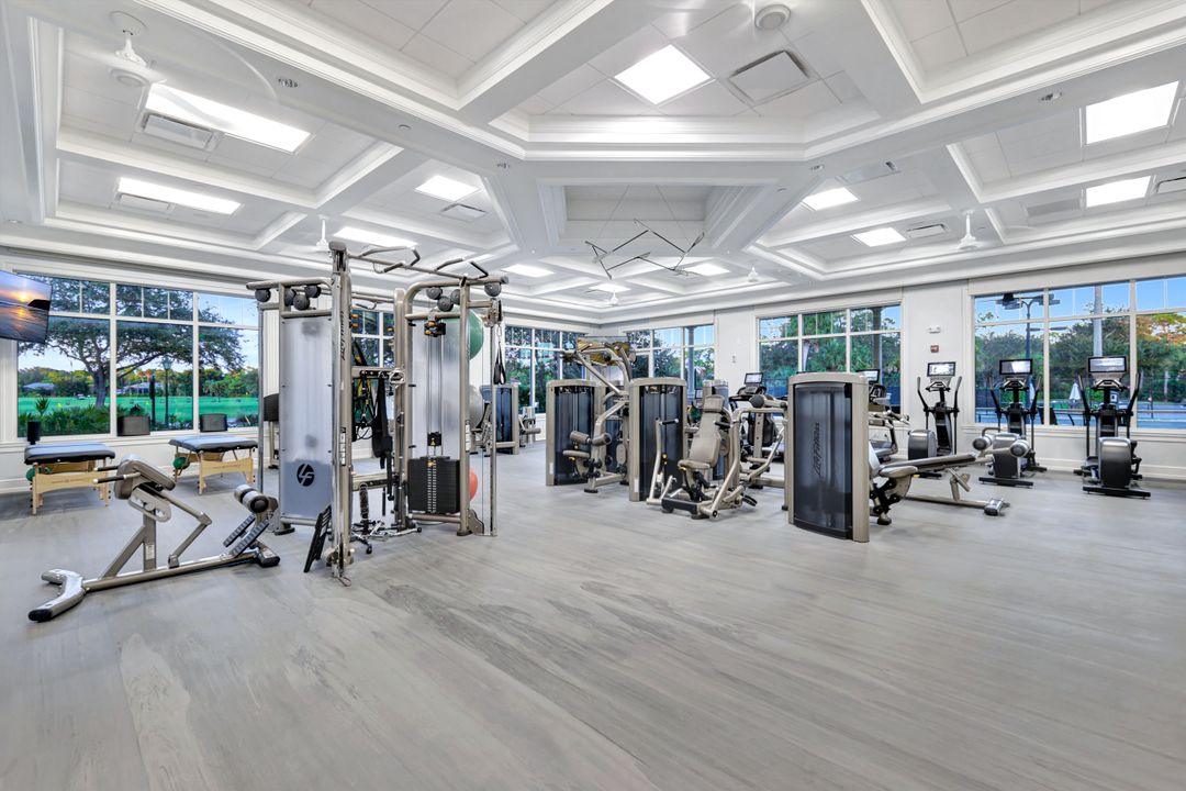 1252 Pocantico Ln, Naples, FL 34110