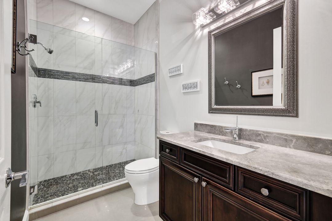 3220 Hamlet Dr #4, Naples, FL 34105