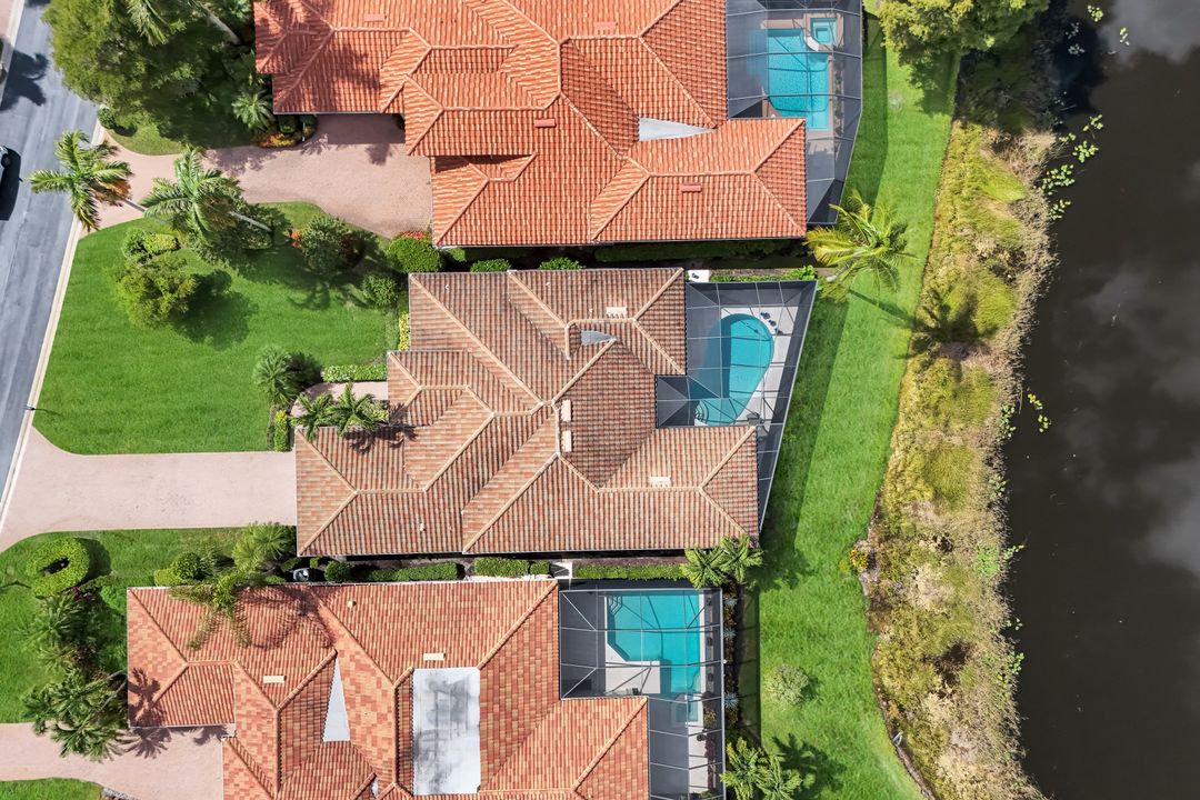 7395 Monteverde Way, Naples, FL 34119