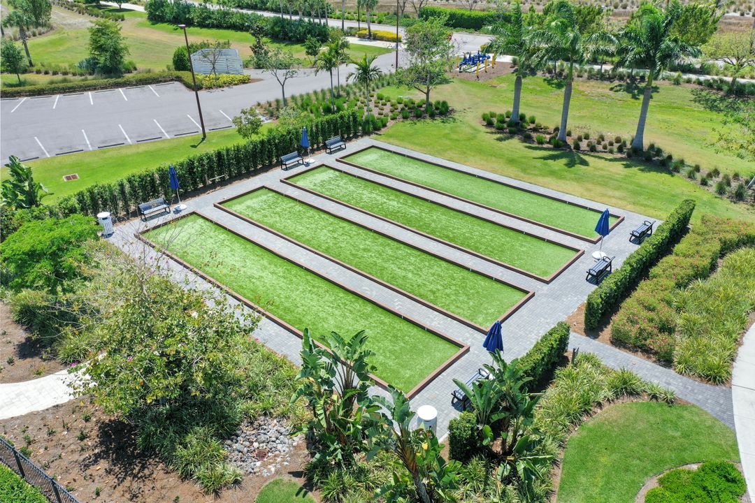 4905 Andros Dr, Naples, FL 34113