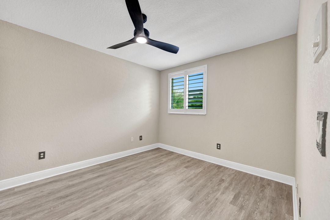 1764 Birdie Dr, Naples, FL 34120
