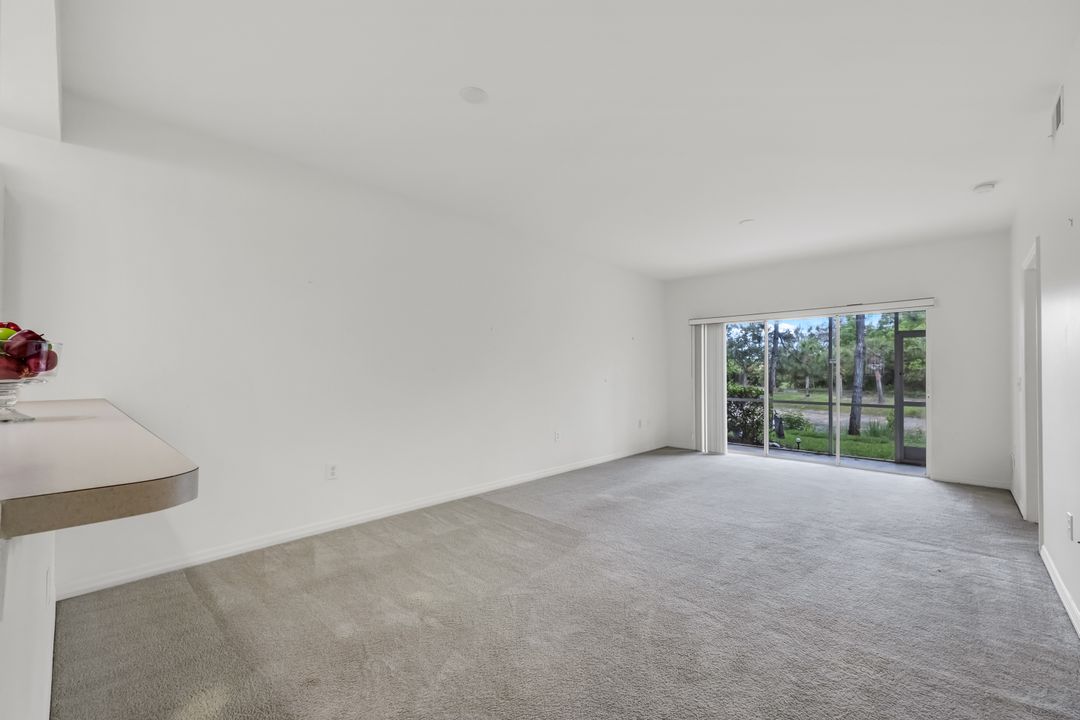 432 Valerie Way #102, Naples, FL 34104