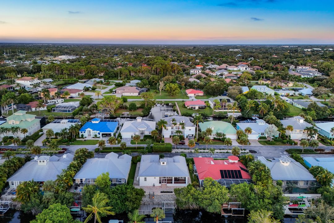 27080 Flamingo Dr, Bonita Springs, FL 34135