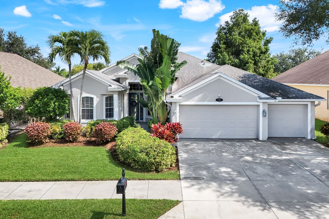 196 Skipping Stone Ln, Naples, FL 34119